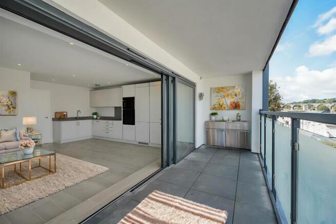 35507_33385443_IMG_08_0000 - Kitchen - Luxury - 9.