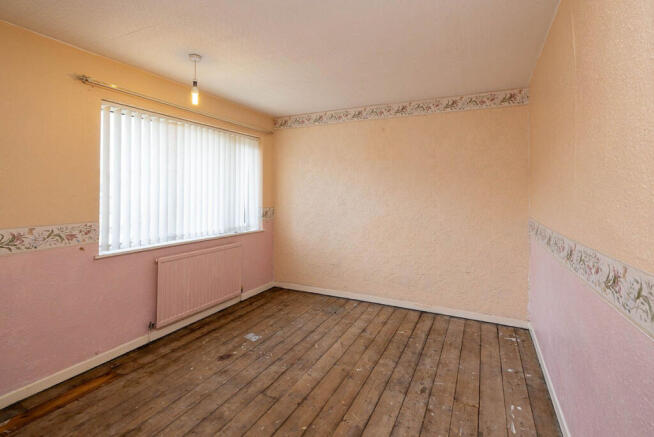 3 bed Semi-Detached for sale Image 8