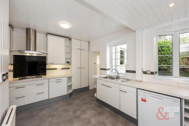 Woodland Drive, 14-016.JPG