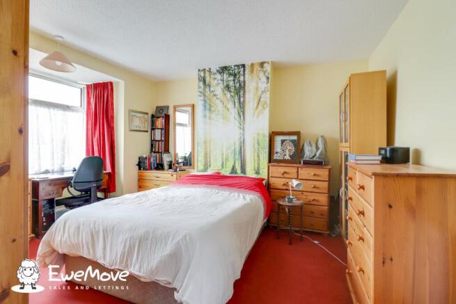 Bedroom 1 (Double)