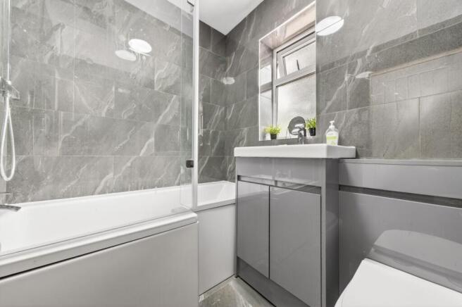 3 bed Semi-Detached for sale Image 12