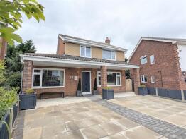 19, Fell View, Southport PR9 8JX