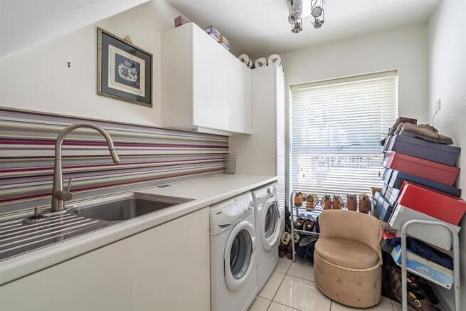 3 bed Town House for sale Image 10