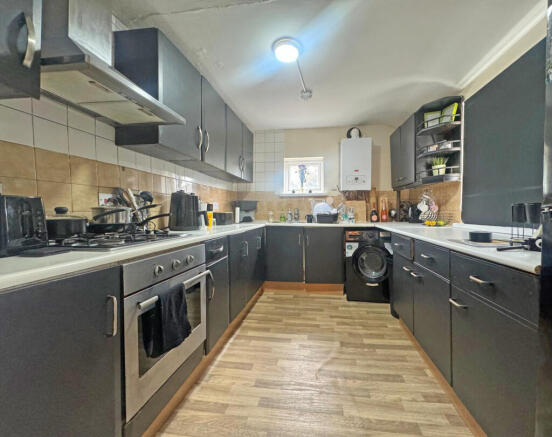 35, Arragon Road photo 5