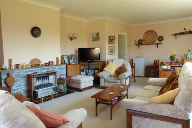 SITTING ROOM