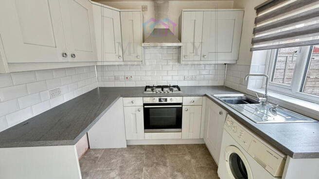 2 bed Town House for sale Image 7