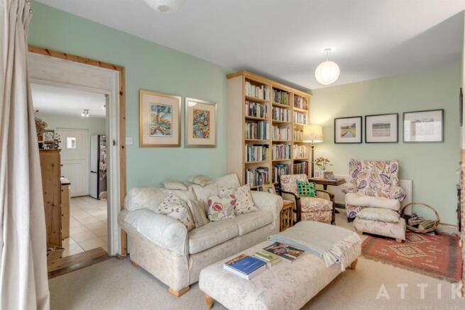 Attik 9 St Johns Road, Bungay NR35, 1DH (16).jpg