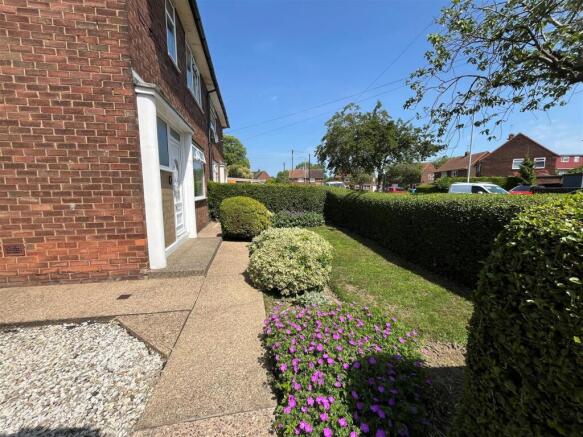3 bed Semi-Detached for sale Image 11