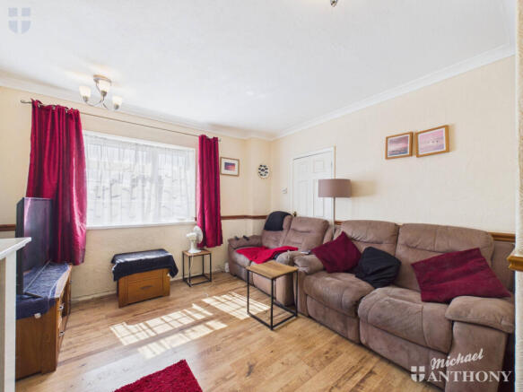 CAM03218G0-PR1135-STILL005