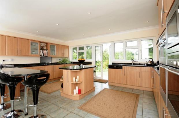 Kitchen/Breakfast