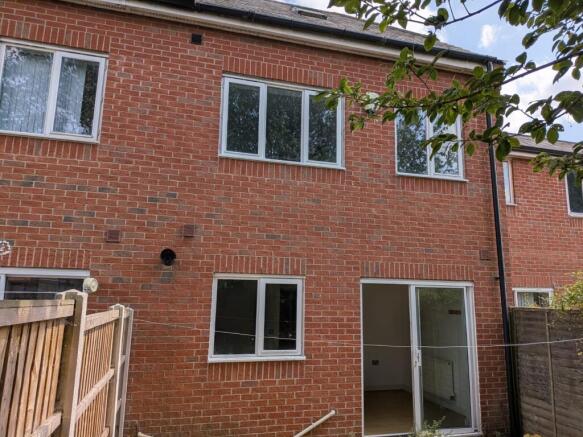 4 bed Terraced for sale Image 12