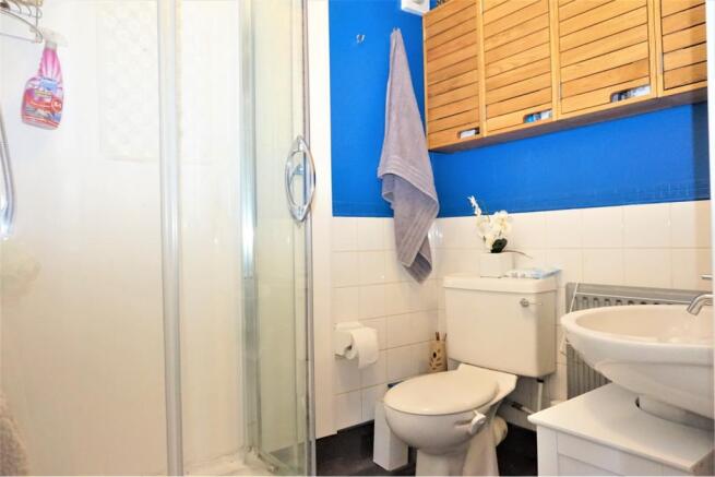 Annexe Shower Room