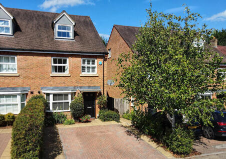 White Hill Close, Caterham, CR3