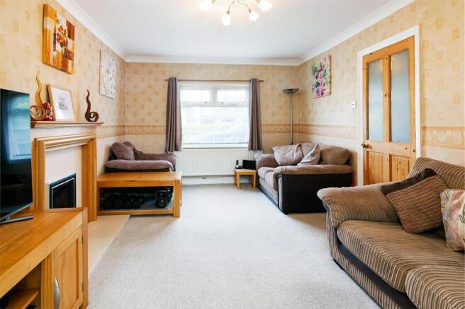 3 bed Semi-Detached for sale Image 8