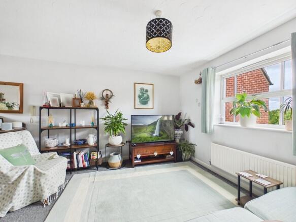 2 bed Apartment for sale Image 6