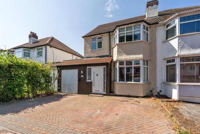 156 Stanway Road_1.jpg