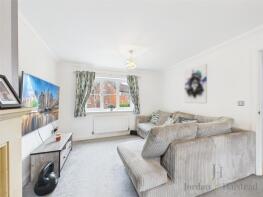 18, The Acorns, Chester CH2 1JL