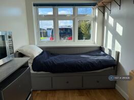 20 Seagulls, Tower Road, Bristol BS20 8RE