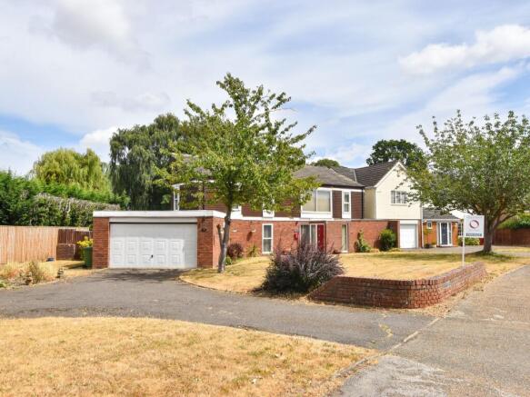 12 Manor Park