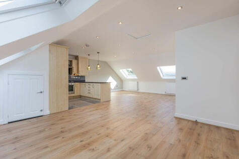 48 Silk Mill Chase, Ripponden HX6 4BU