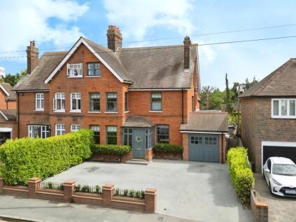 32 London Road, Brentwood, CM14