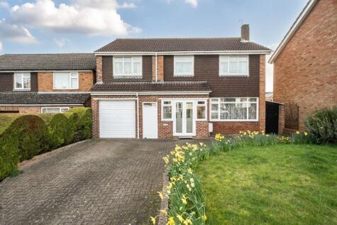 Braemar Close, Lawn, Swindon, SN3