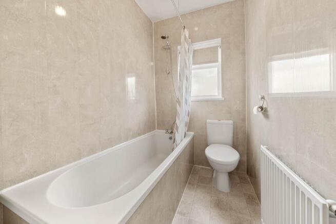 2 bed Terraced for sale Image 7