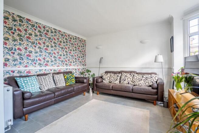 6 bed Semi-Detached for sale Image 11