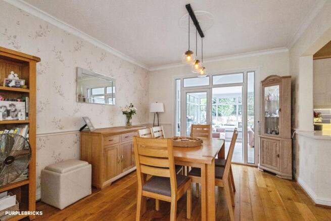4 bed Semi-Detached for sale Image 7