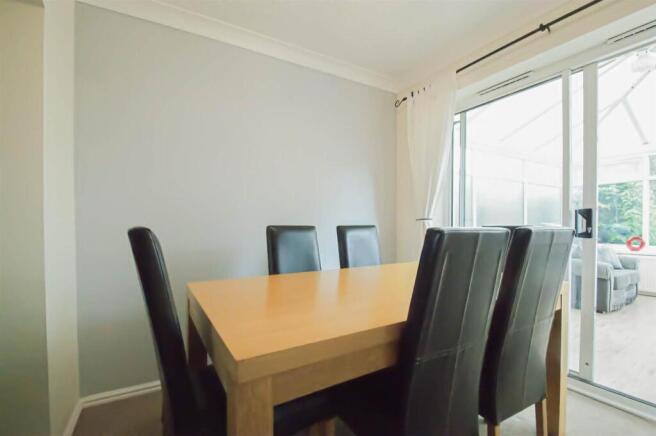 Living / Dining Area