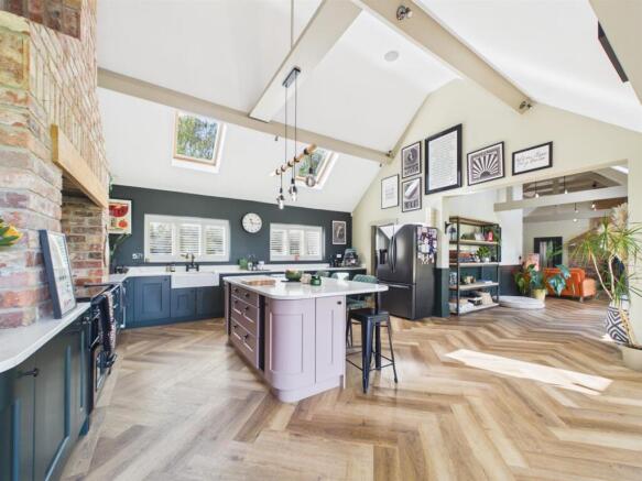 BREAKFAST KITCHEN
