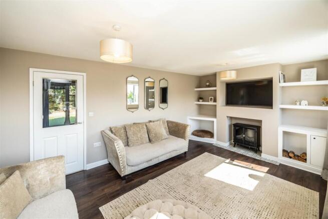 3 bed Detached for sale Image 11