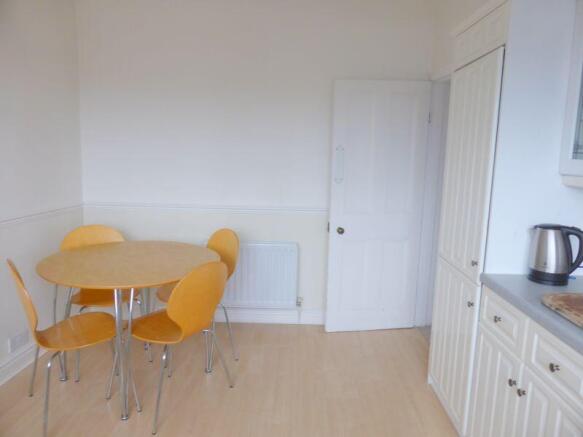 1 bed Apartment to rent Image 4