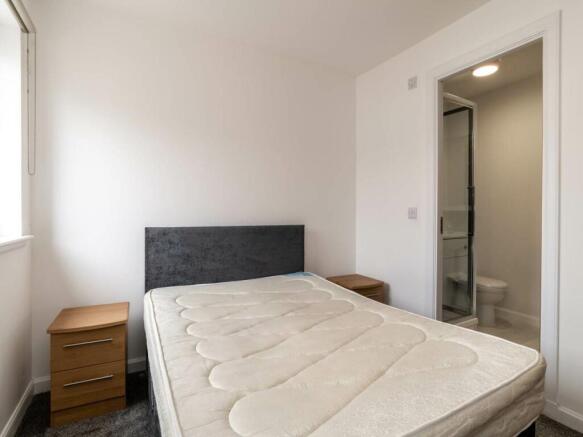 63149_SQFT_5G_Duff_S