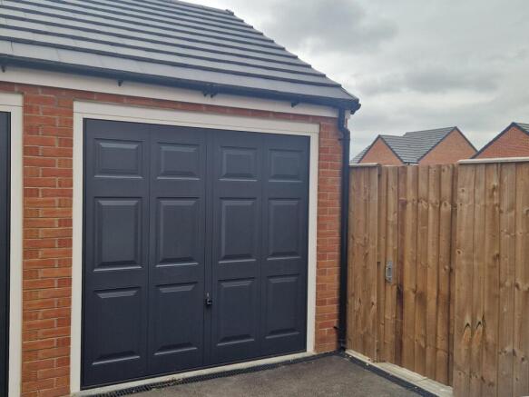 3 bed House to rent Image 6