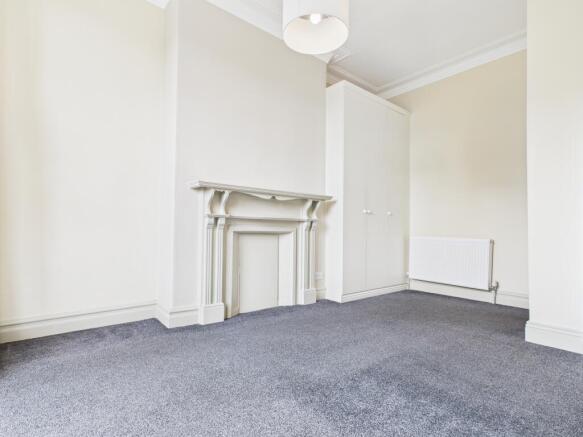 2 bed Flat to rent Image 6