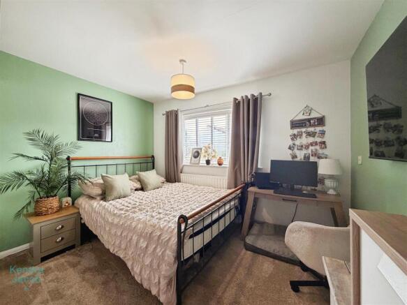 2 bed Semi-Detached for sale Image 6