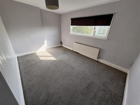 4 bed Terraced for sale Image 7