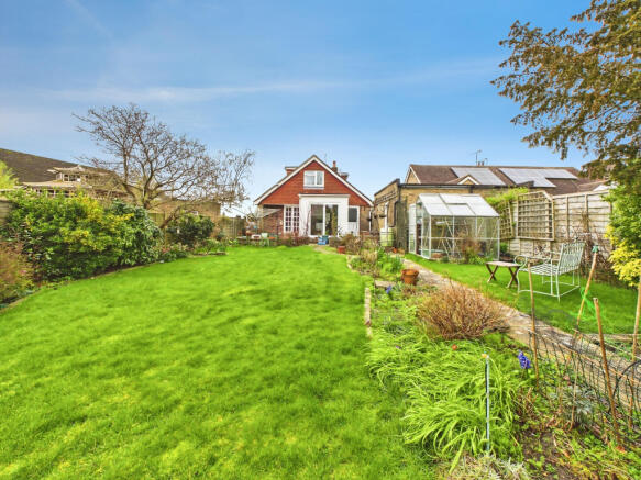 6358fd3e-CAM04018G0-PR0451-STILL024