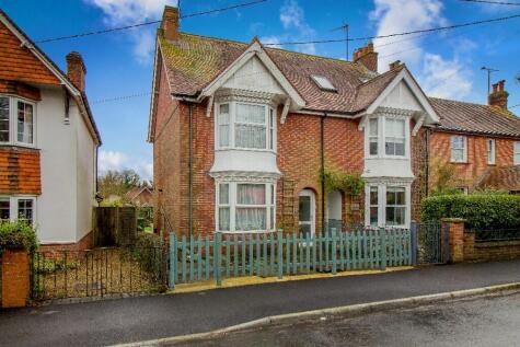 St. Marys Road, Liss, Hampshire, GU33