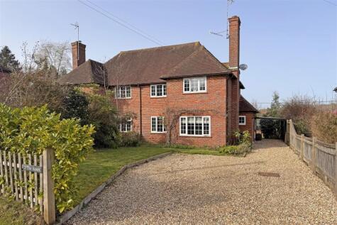 Chiddingfold - ***No Onward Chain***
