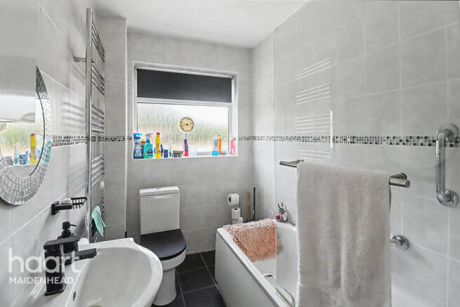 2-bed flat on Crofthill Road, SLOUGH, £300,000