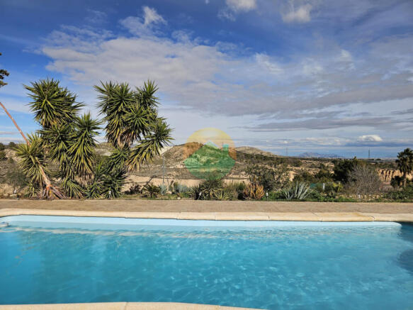 4 Bedroom Detached For Sale-LIB02-3