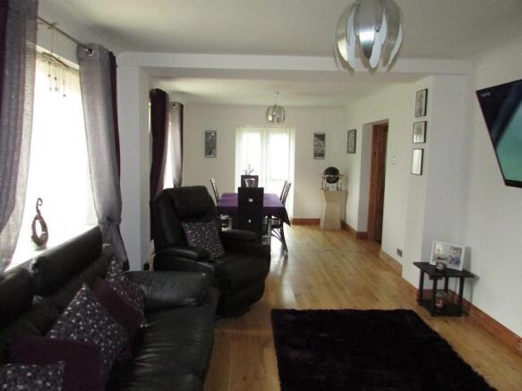 Living / Dining Area