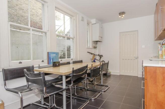 Kitchen a 
