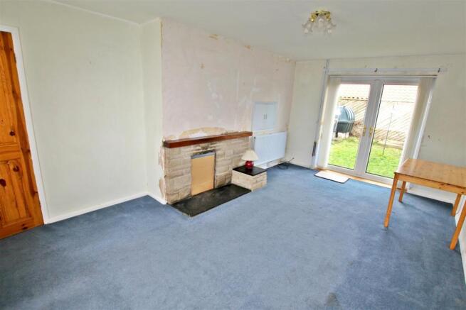 SITTING ROOM