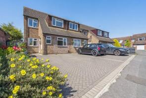 8, Overton Drive, Thame OX9 3YJ