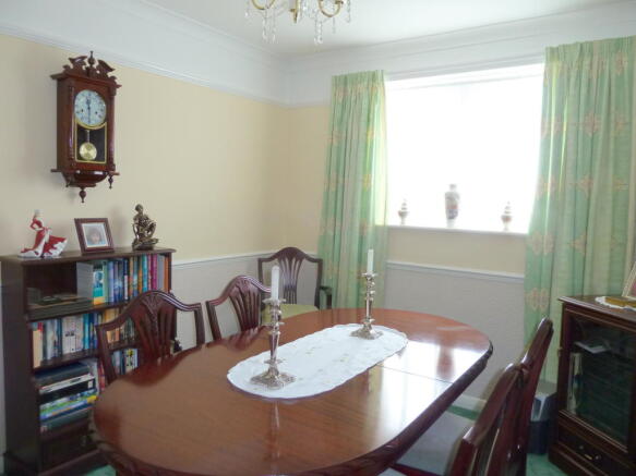 Bed 2/Dining Room