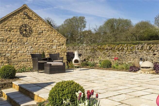 Al Fresco Dining