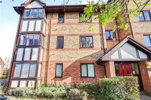 240, Varsity Drive, Twickenham TW1 1AN